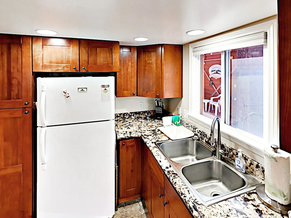 957 Big Bear City - 3 Br Home