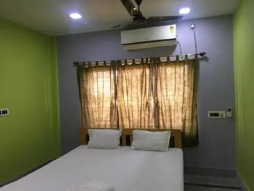 Whispering Woods Inn - Stay & Enjoy in Nature