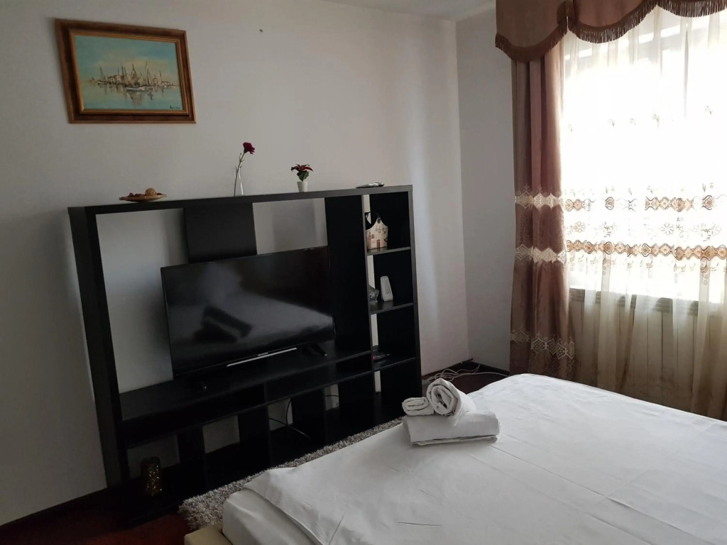 Apartament parter Arena Nationala Monza Mega Mall
