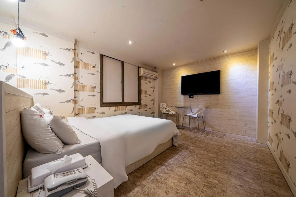 Fiona Hotel