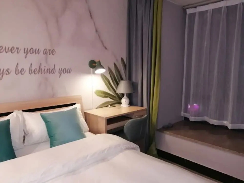 Yiqianshu City Apartment