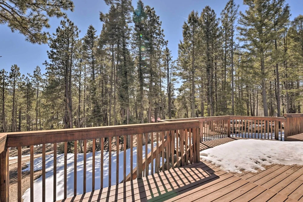 Spacious Angel Fire Cabin < 4 Miles to Resort!
