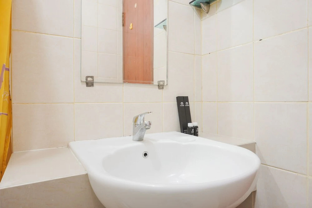 Nice and Homey 1BR at Maple Park Sunter Apartment By Travelio
