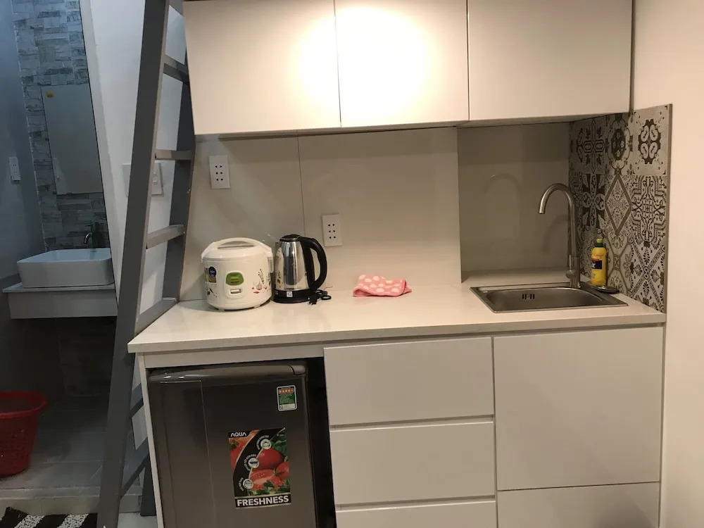 Smiley Apartment 8