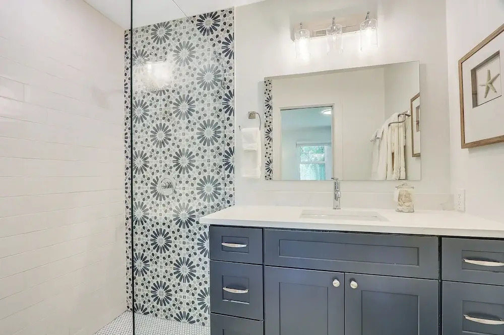 Private Pool + Bar: Palm Beach Gardens Getaway