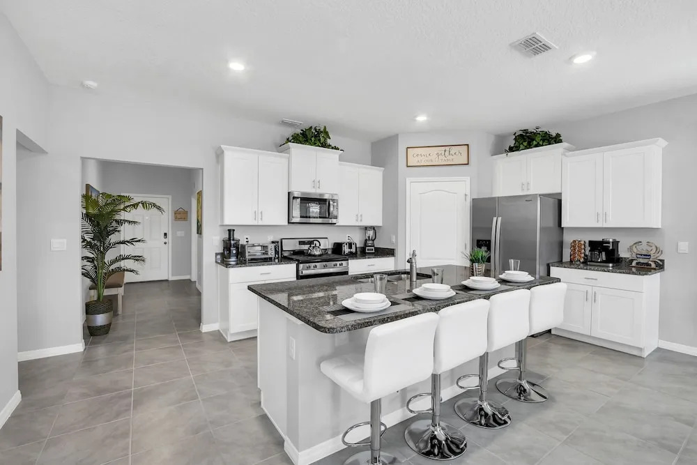 7631oml-solterra Resort 6 Bedroom Home by RedAwning