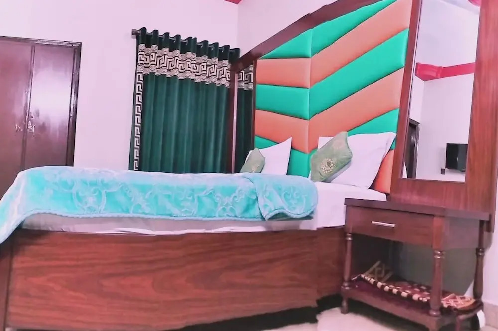 Subhan Palace Guest House