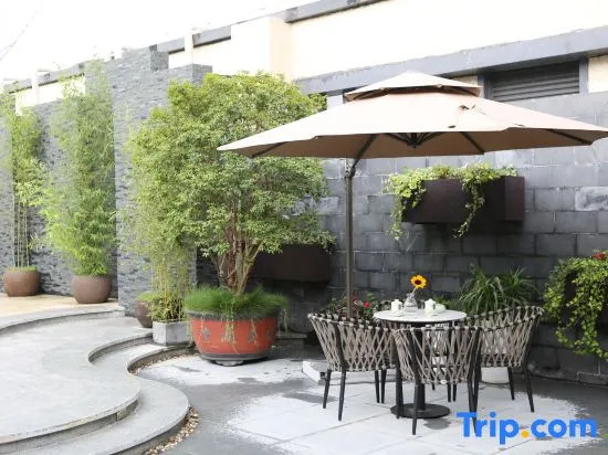 Zi Yu Hotel