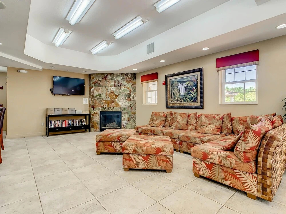 Large Corner Unit at Ocean Walk With Sneak Peak of the Ocean Ow20-501
