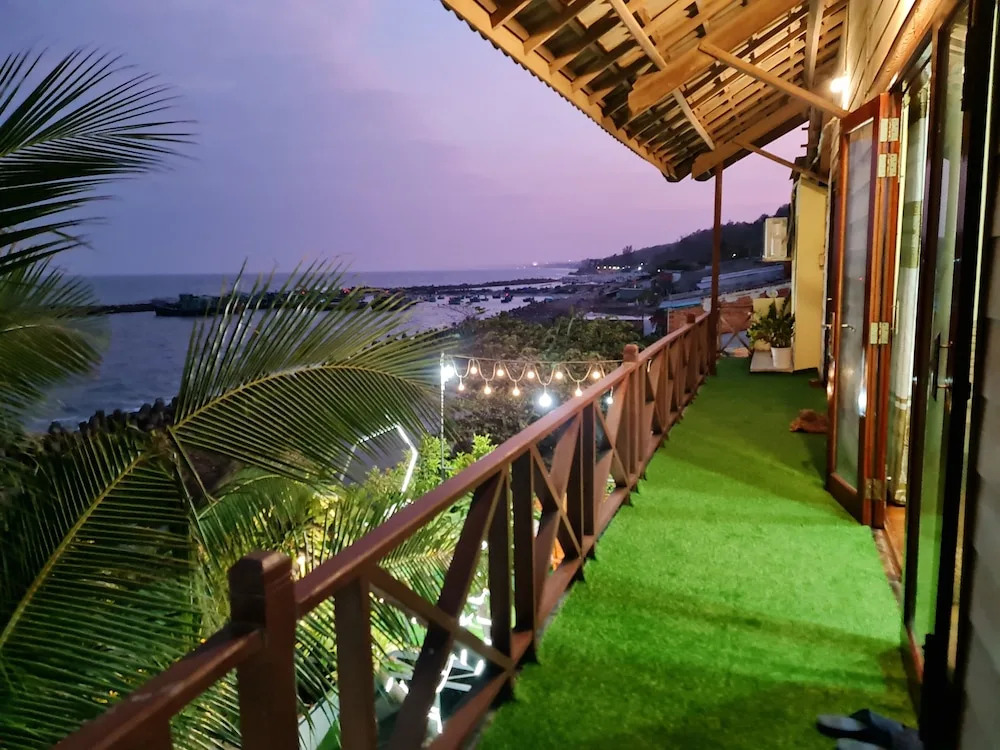 House Cat Villa