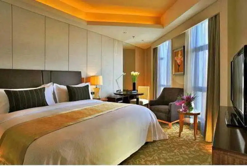 Howard Johnson Plaza Waigaoqiao Shanghai