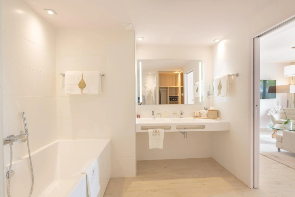Akoya Hotel & Spa