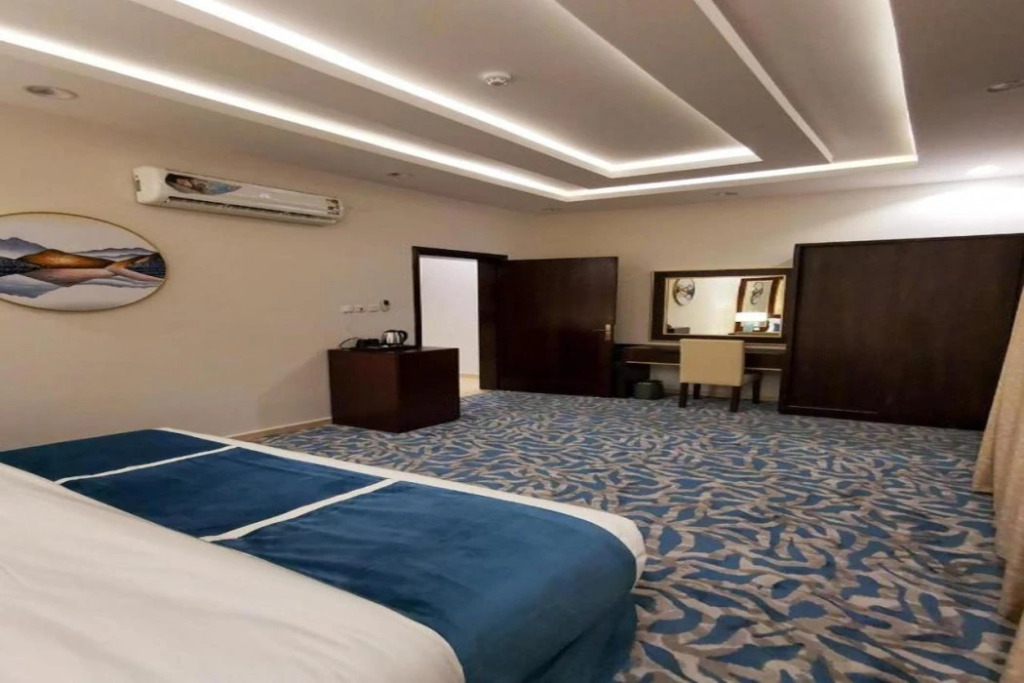 Kayan Hotel Suites