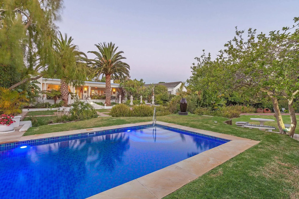 Villa Coloniale Schumacher Luxury Retreat, Adults Only