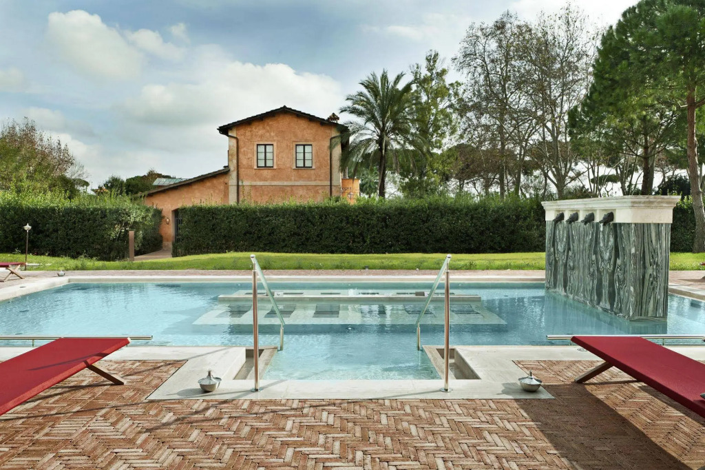 QC Grand Hotel Roma
