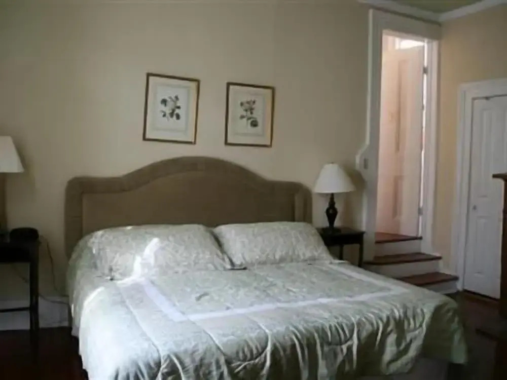 Fairchild House Bed & Breakfast
