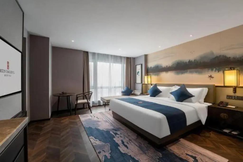 Rezen Dong Hotel