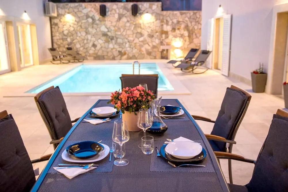 Spacious Villa with Private Pool in Dubrovnik