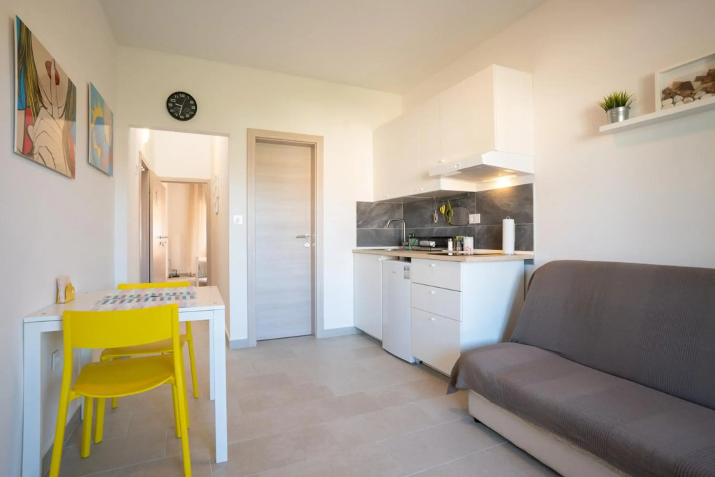 Sunny & Charming Apartment with 2 free bikes