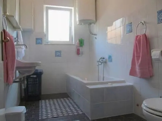 Esther Apartment