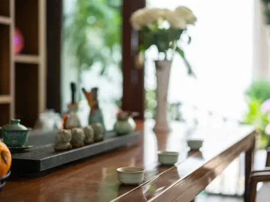 Lijiang Yage Bieyuan Homestay (Gucheng Bailong Cultural Square)