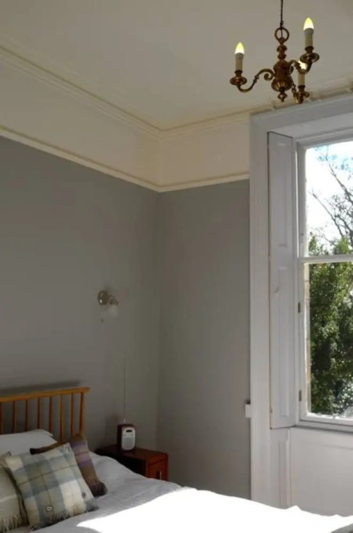 3 Bedroom Flat In Duddingston Village