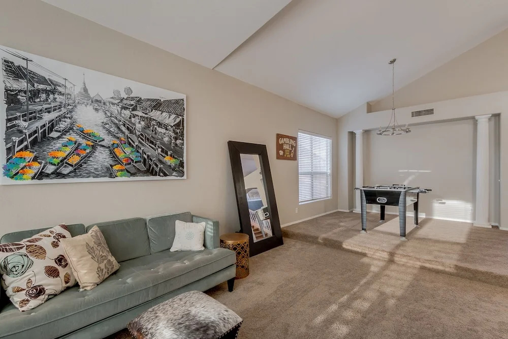 12th Way - 4 Br home by RedAwning