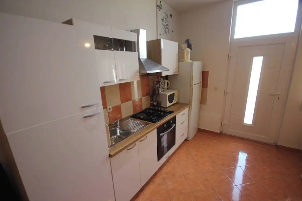Family Apartment Mirela Borik
