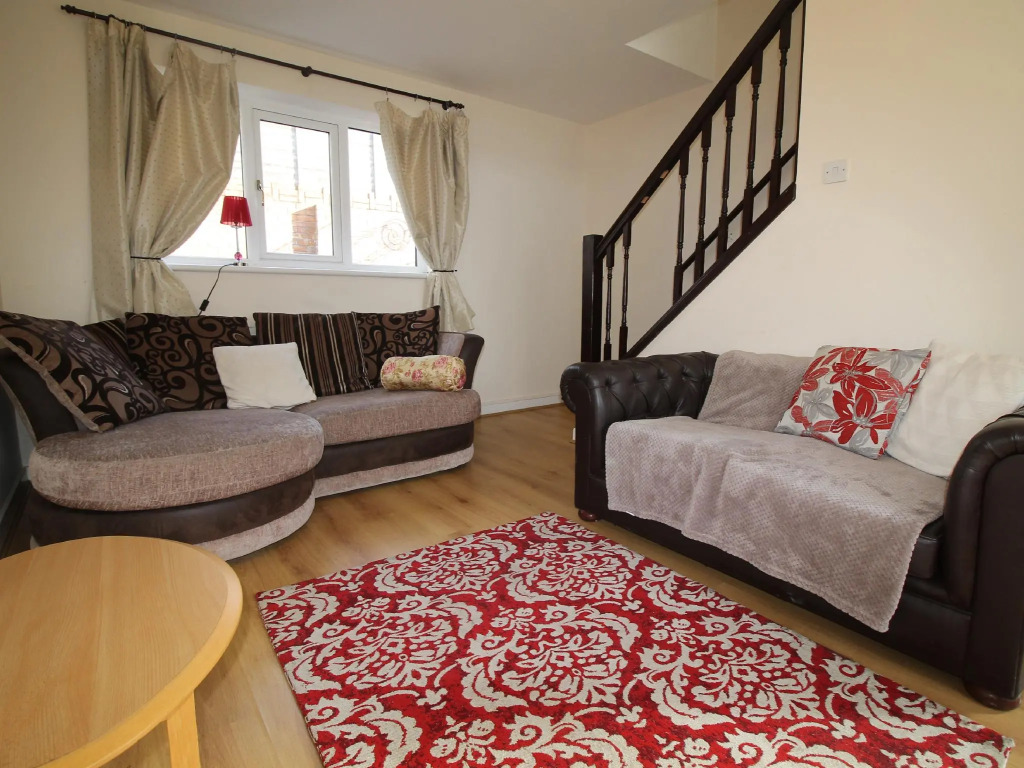 Tongwynlais Cottage by Cardiff Holiday Homes