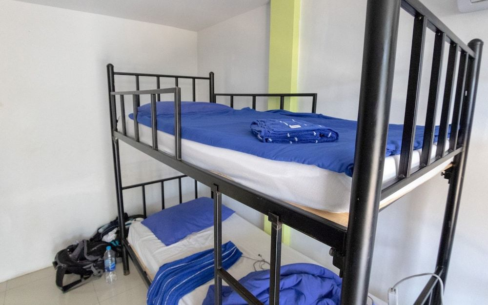 P & T Guesthouse