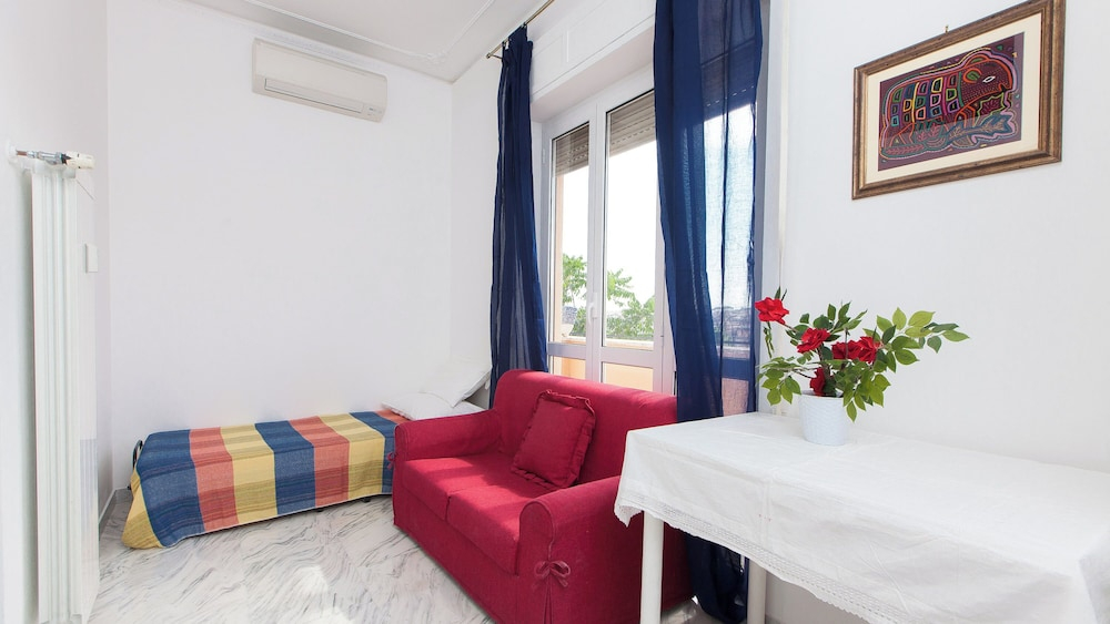 Rental in Rome Quattro Venti Terrace Apartment