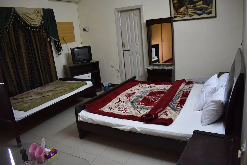 Grand Inn Guest House