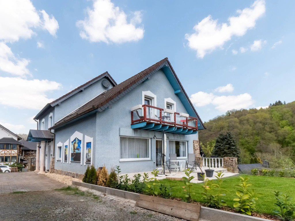 Luxurious holiday home with a nice private garden