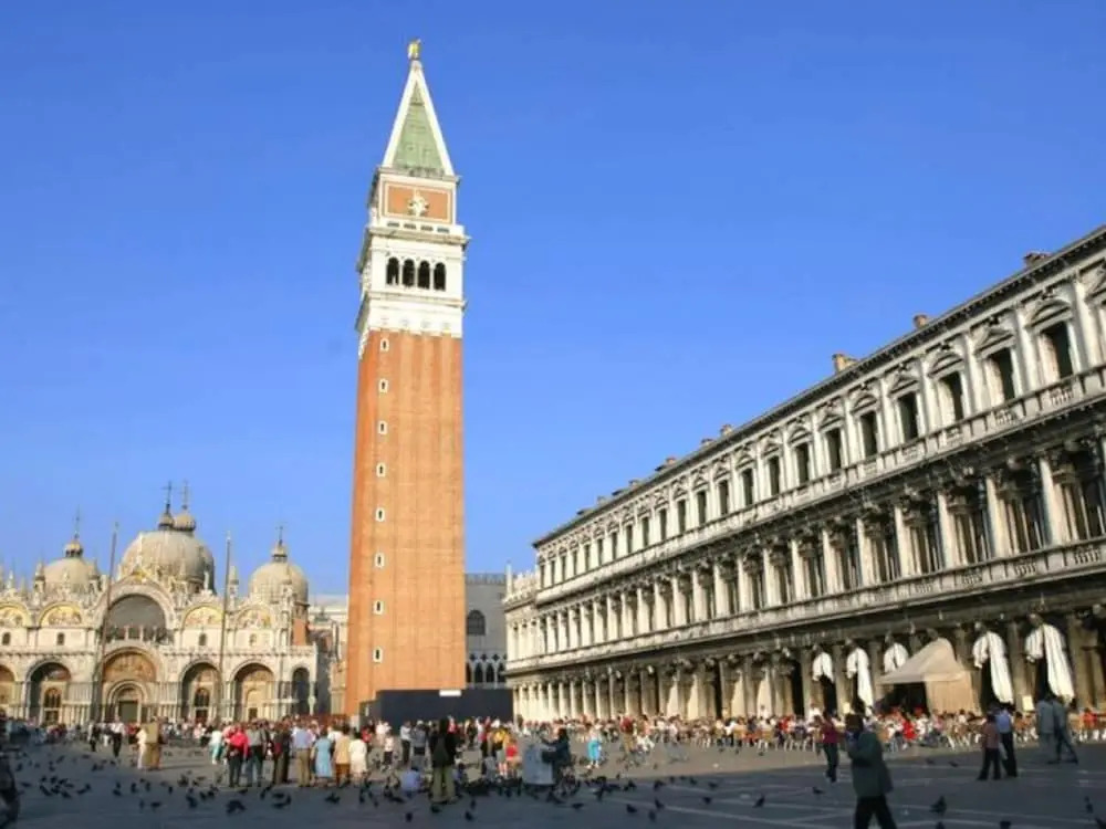 Graceful Apartment in Venice near Public Swimming Pool