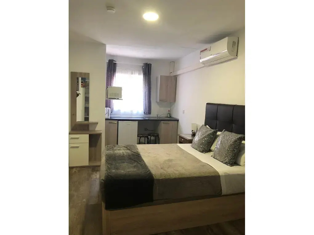 hostal olozaga