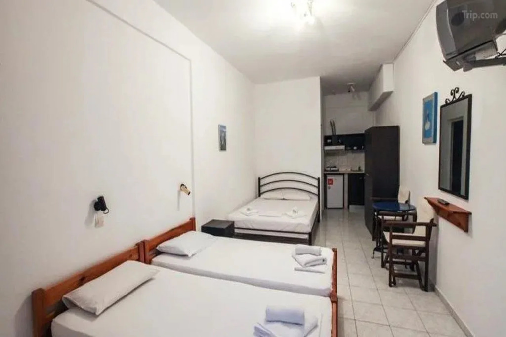 Skentos Hotel