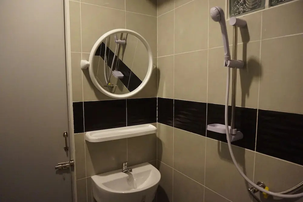 Rinrada Place Hotel