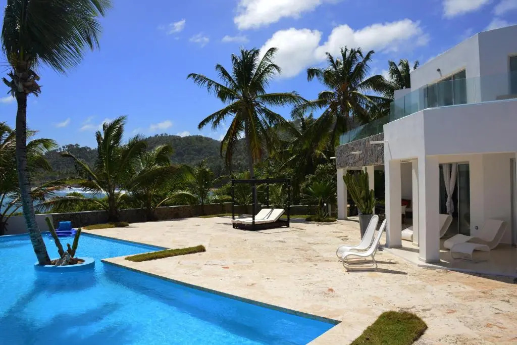 Villa Oceanfront Beach Access And Swim Pool Samana