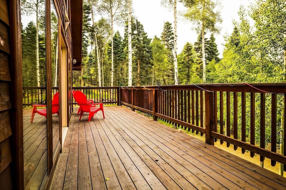 Sleepy Bear House 4 Bedrooms 3 Bathrooms Home