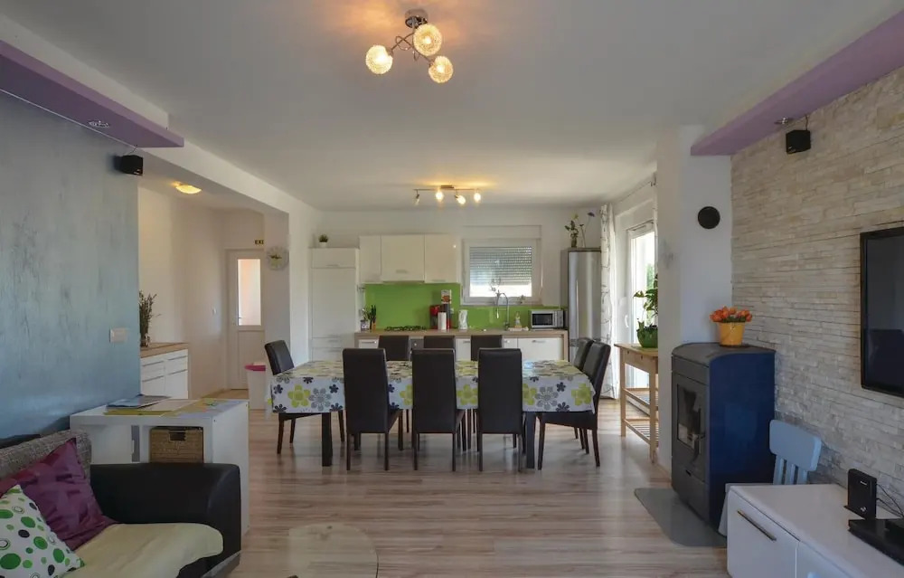 Nice Home In Kanfanar