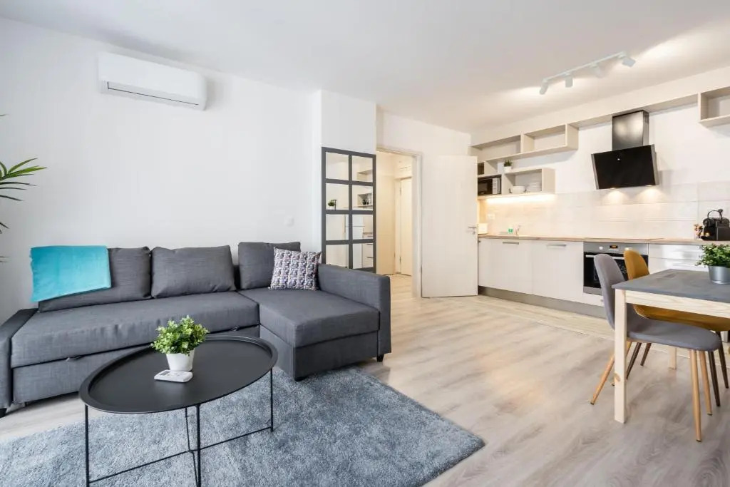 Szabolcs Apartments