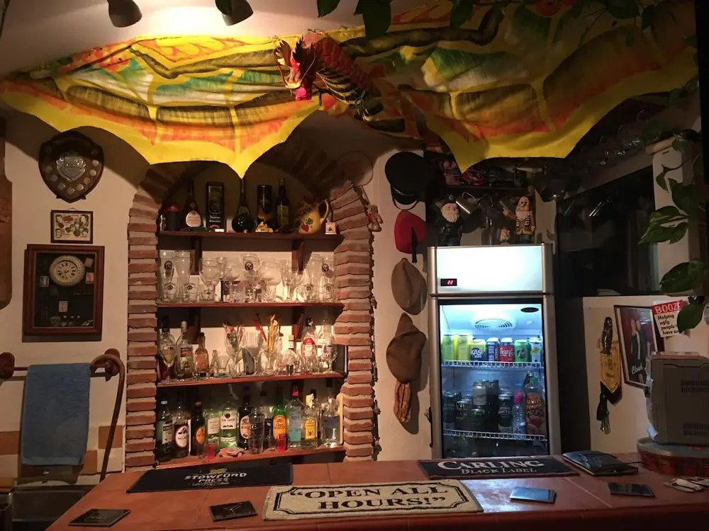Hostal R-Conecta