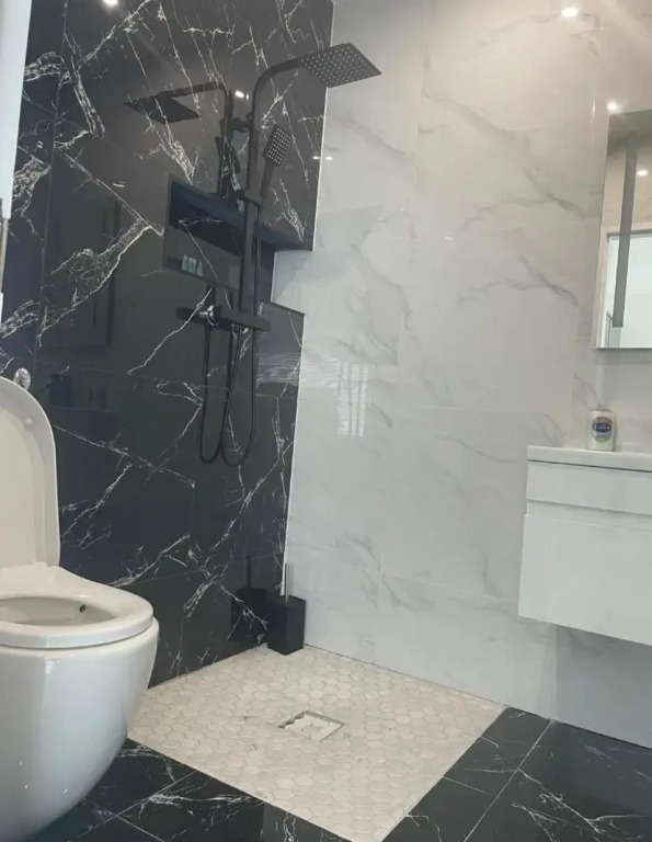 Apt 3, Lisvarna House