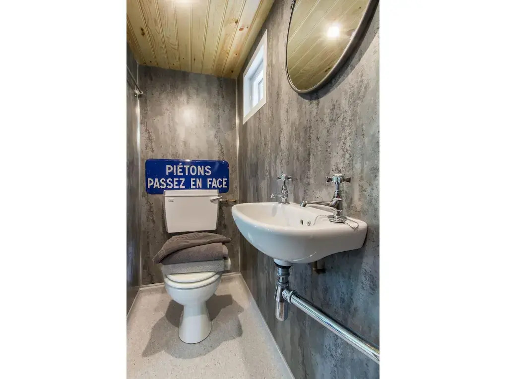 Extraordinary Huts Ltd