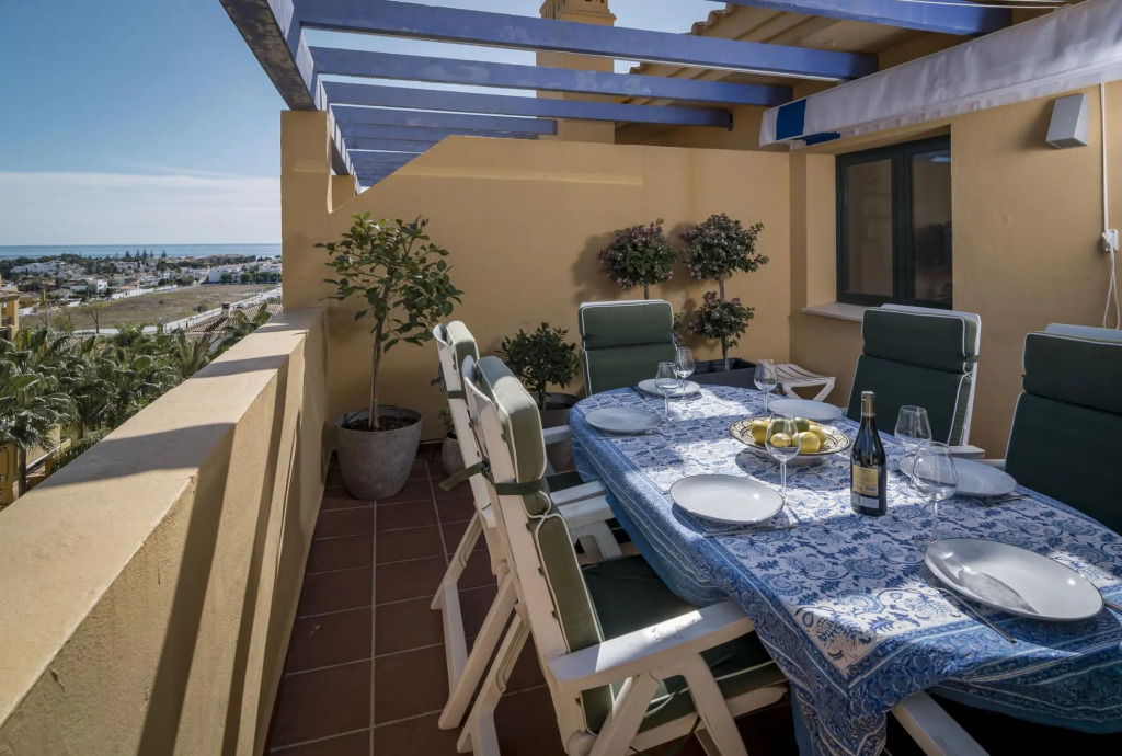 La-Beautiful 3 Bedroom Penthouse Close To Sea