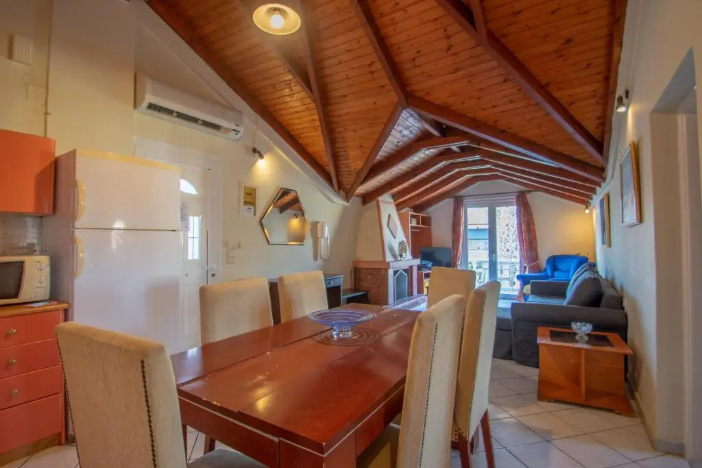 PARADISE APARTMENTS & SUITES