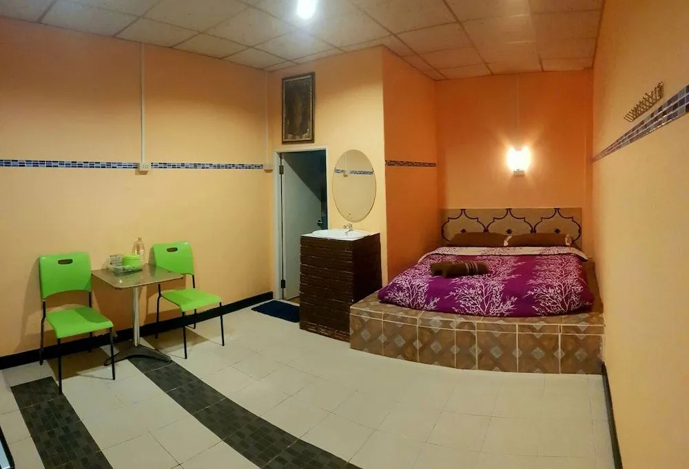 Ingpha Room For Rent