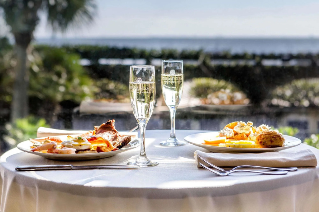 Grand Galvez Resort, Autograph Collection