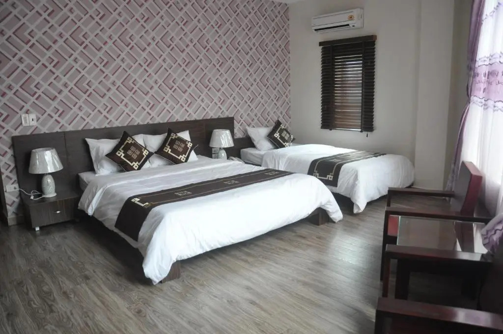 Rose Hotel