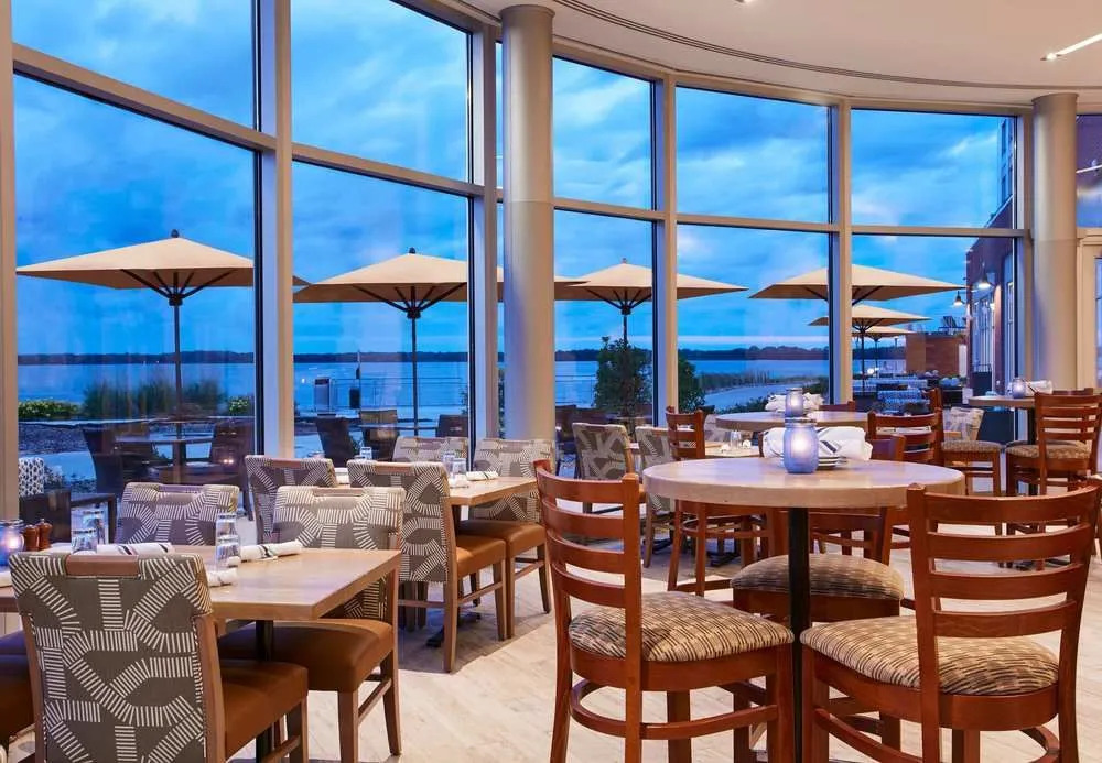 Courtyard Erie Bayfront